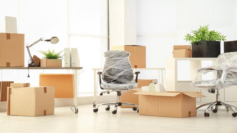 Để bê vác thuận tiện thì bạn nên lựa chọn các loại thùng carton chuyển văn phòng có kích thước 55x30x35cm hay 68x38x40cm